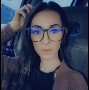 Meet your Posher, Colleen